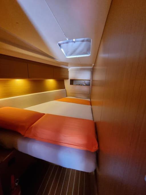 Hotel Velero Monia Valenza Esterno foto